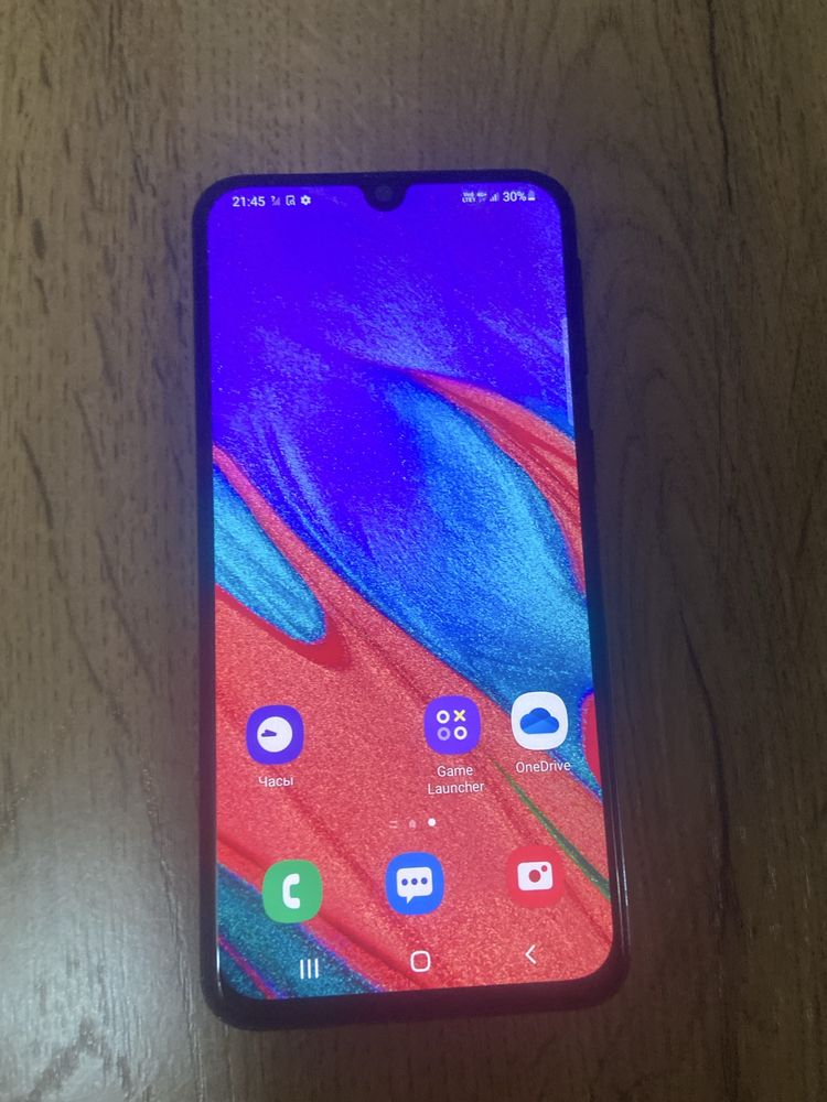 Samsung A40 телефон