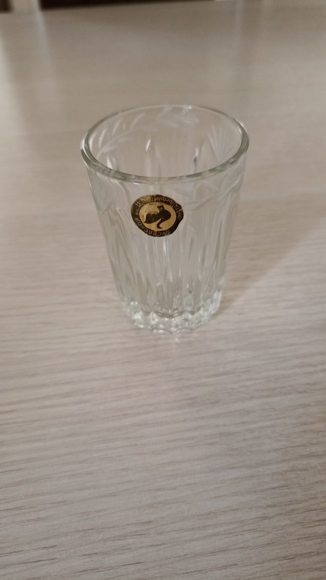 Продам хрустальные стопки