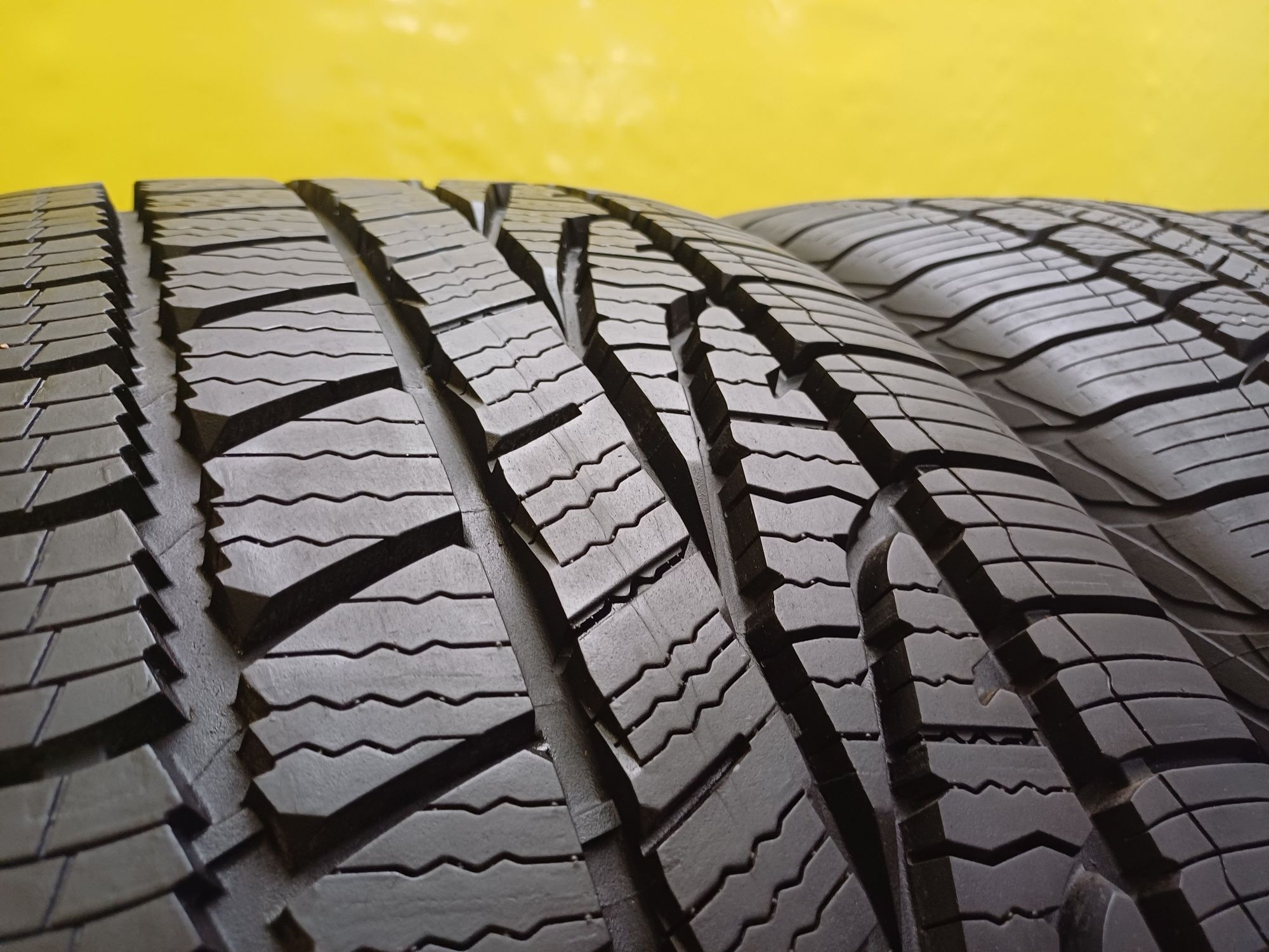 Шины 255. 50 R19 Goodyear комплект