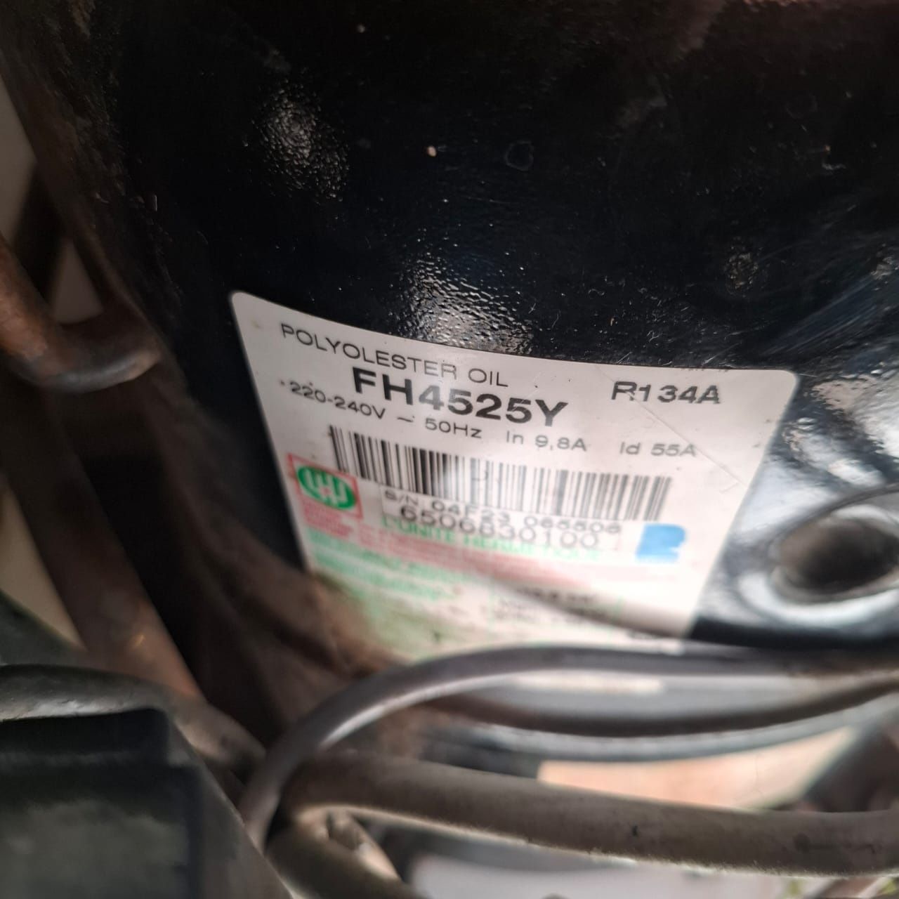 Продам плюсовую холодильную установку. Стояла на камере 25куб. м.