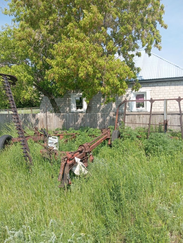 Продам трактор Т- 25, с комплектом!