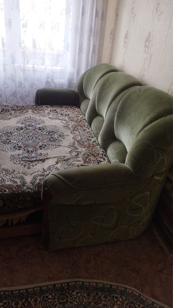 Мягкий уголок в хорошем состоянии