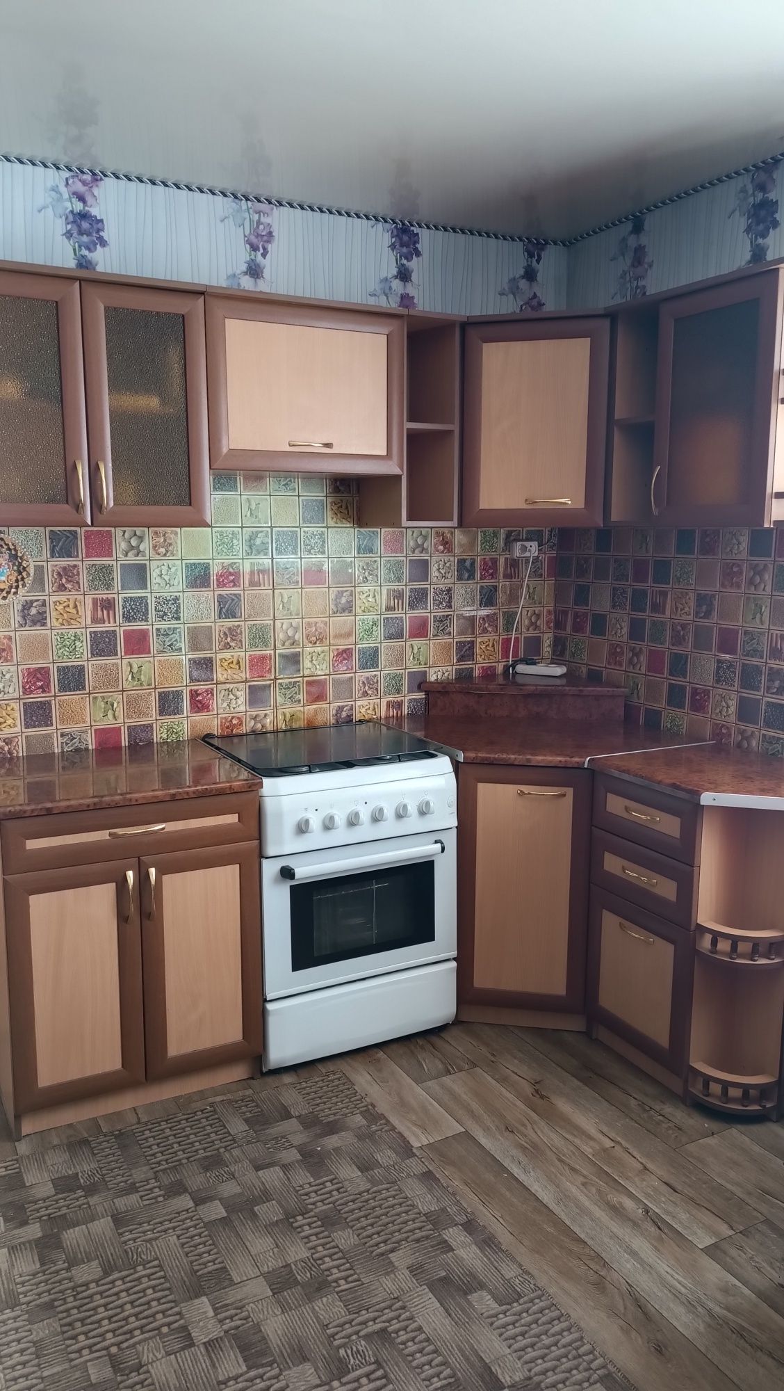 Продам большой дом .