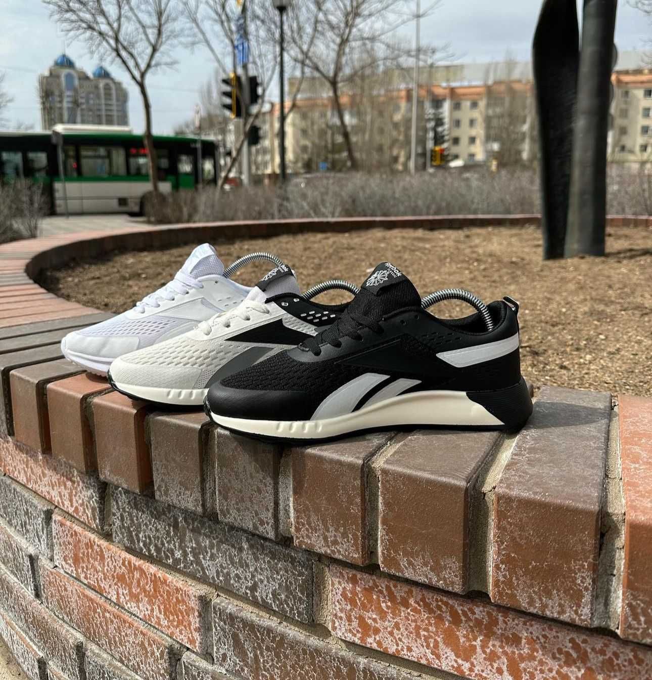 Мужские спортивные кроссовки Nike Air Zoom (2300)