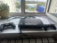 Sony playstation 3 , в хорошем  состоянии , черного  цвета ,