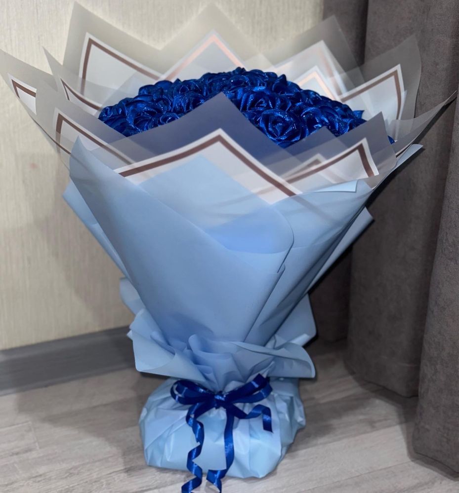 Букеты роз из атласных лент