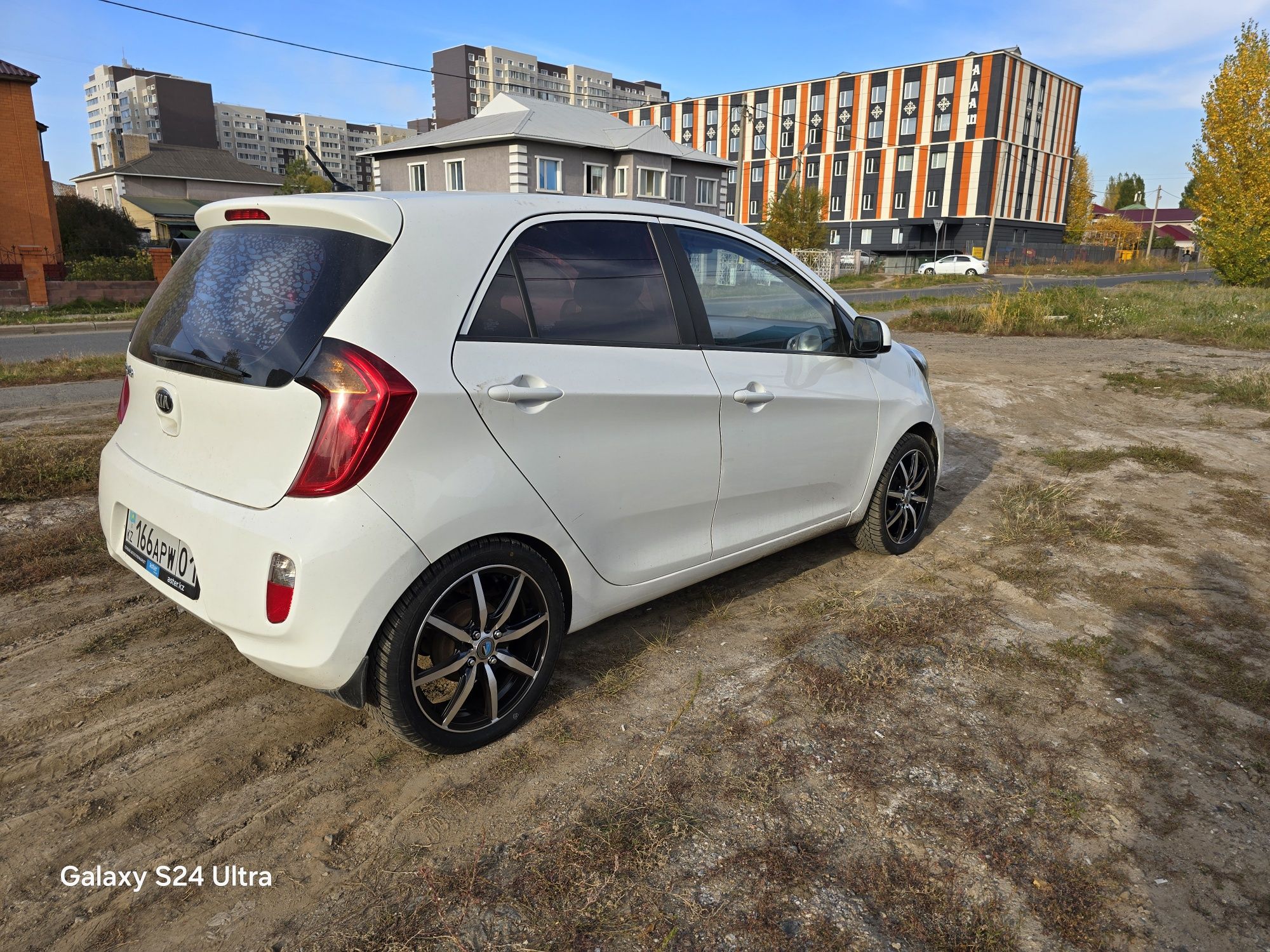Продам KIA Picanto, 2013