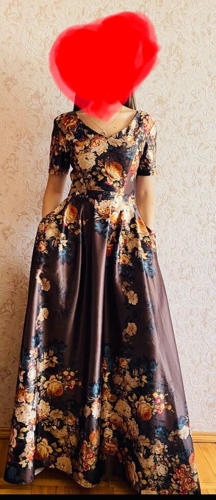 Платье вечернее нарядное