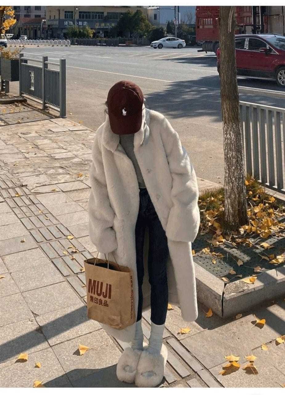 Продам красивое,уникальное пальто по хорошей цене