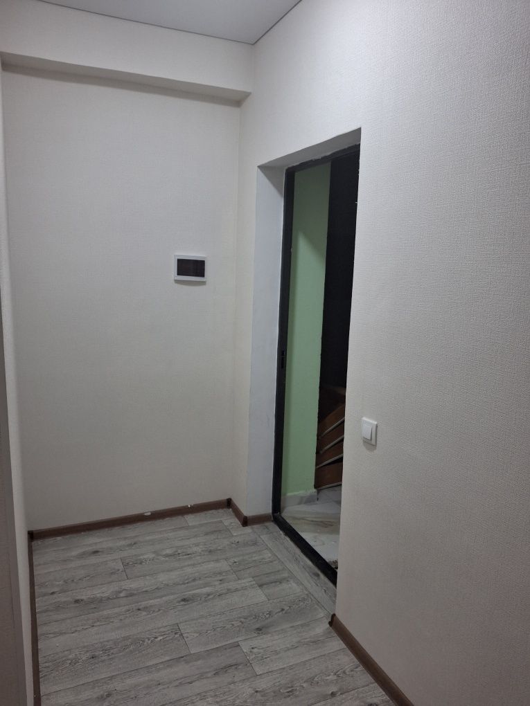 Продам 2 комнатную квартиру