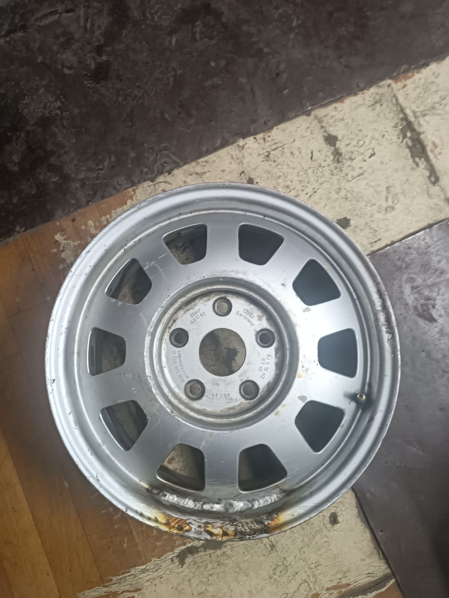 Продам диск Ауди с4