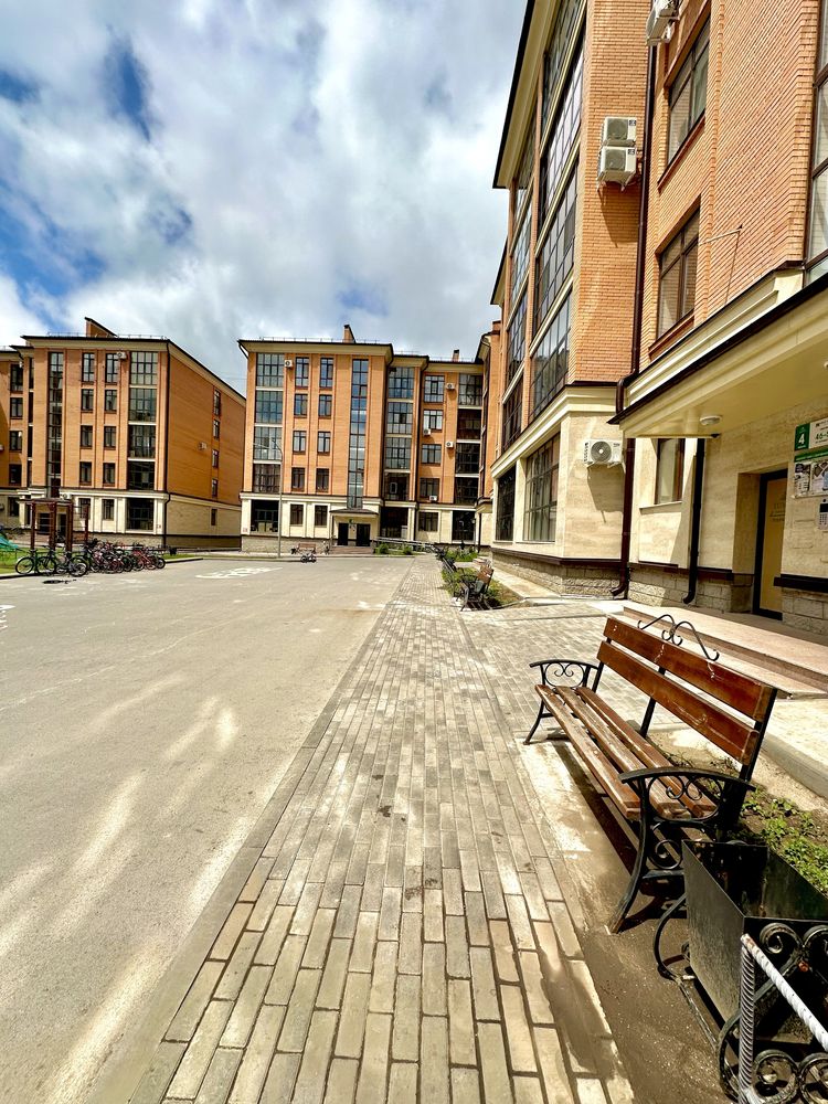 Продам 4 - комнт квартиру в ЖК “ Tumar”