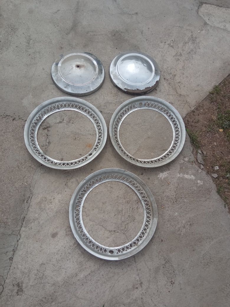 Продам колпаки , разные