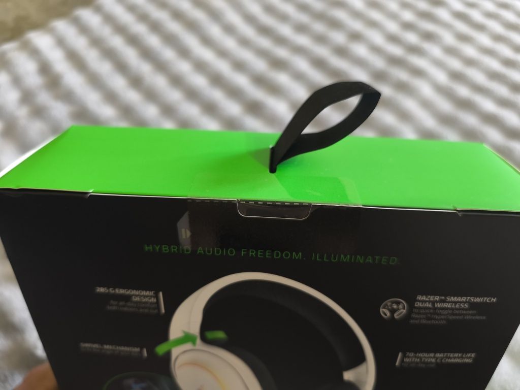 Наушники Razer Barracuda X Chroma