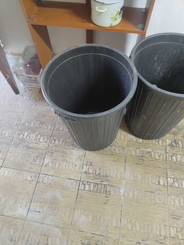 Бак для мусора 120л
