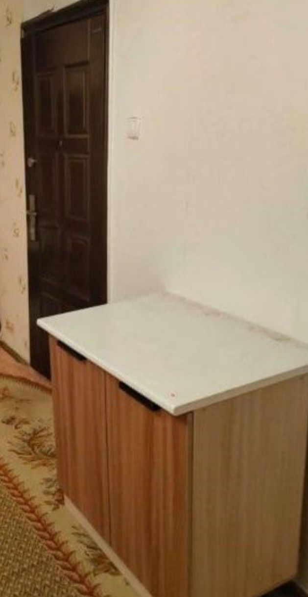 Продам квартиру или меняю на полуторку с доплатой  в 8 мкр.