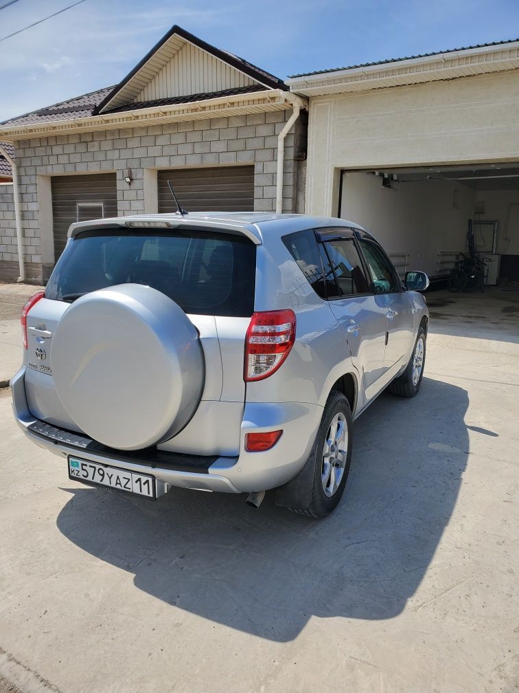 Toyota rav4 2010