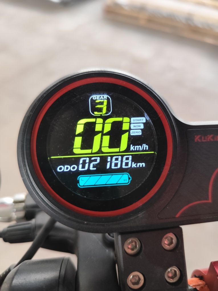 Продам самокат Kugoo Kirin M4 PRO