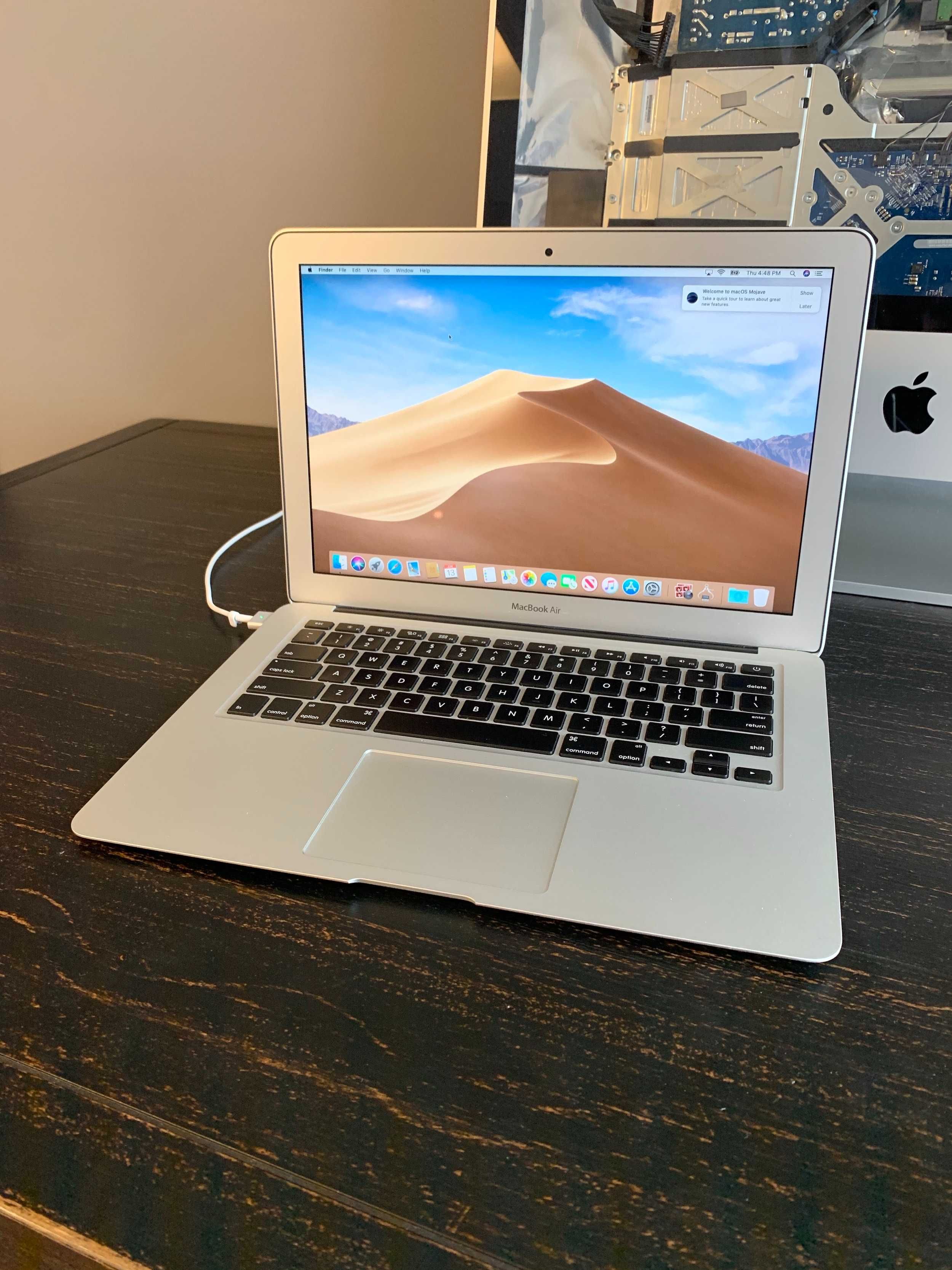 Как новый ультрабук Шикарный Macbook Air 2015 13 в идеале с коробкой