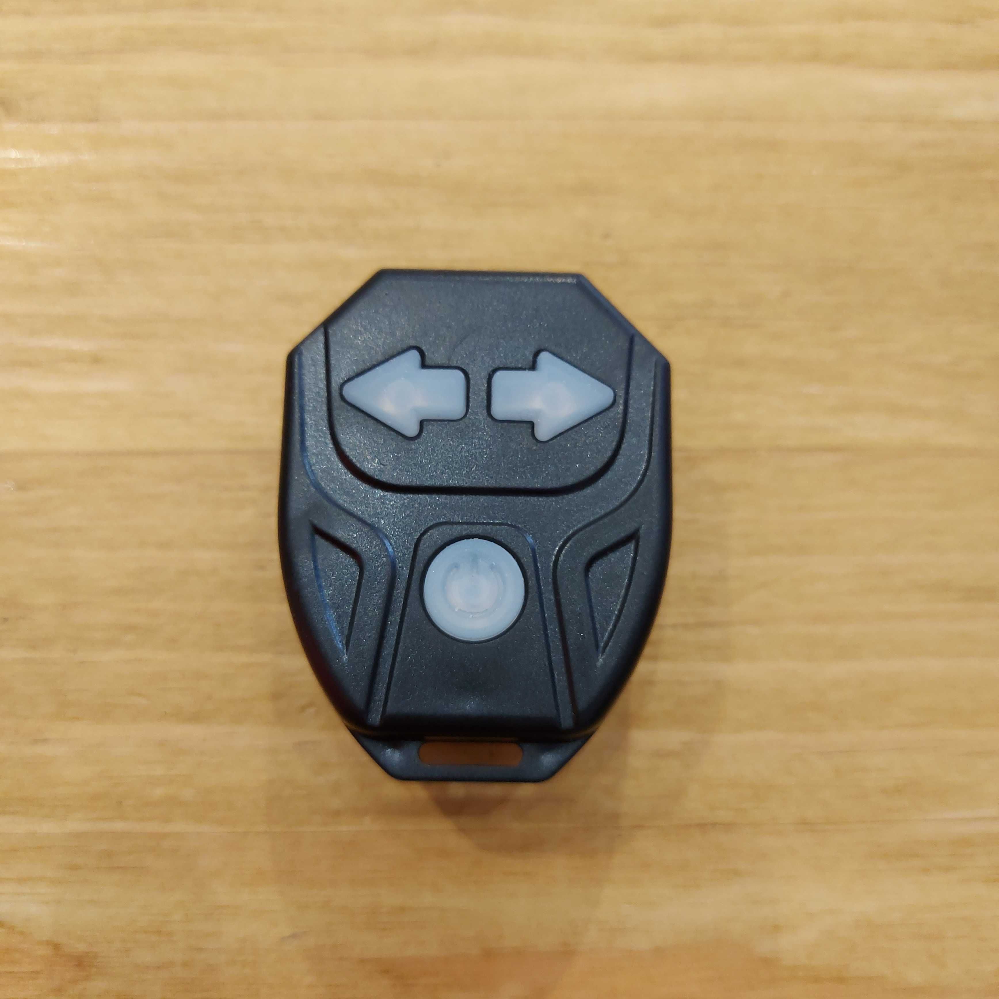 Беспроводной Задний фонарь на USB с поворотниками. Wireless Remote