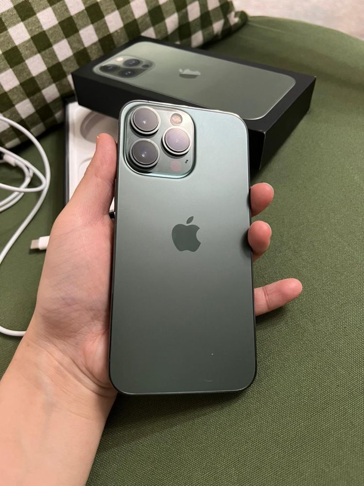 iPhone 13 Pro 256GB в идеальном состоянии