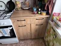 Шкаф кухонный почти новый