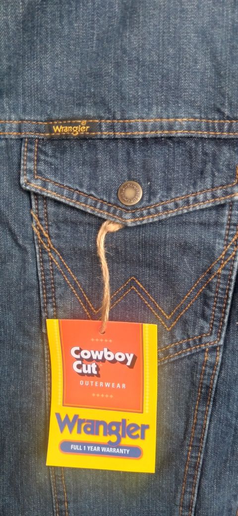 WRANGLER. Джинсовая утеплённые куртка.
