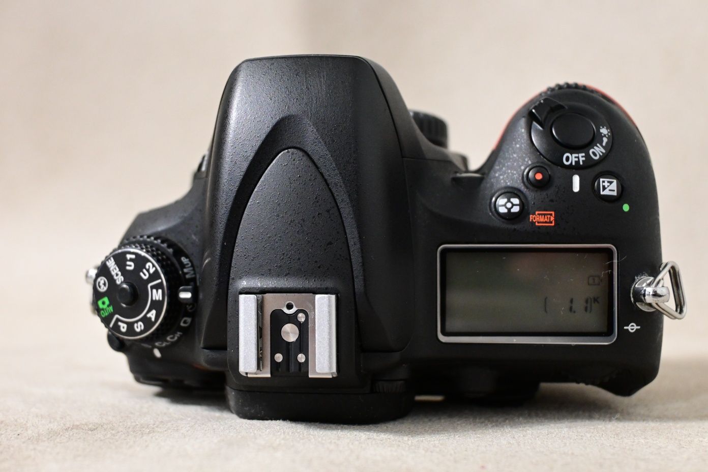 Продам NIKON D600.