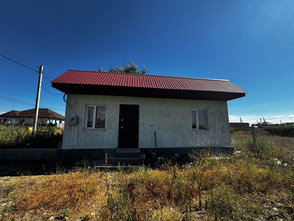 Продаётся участок с времянкой