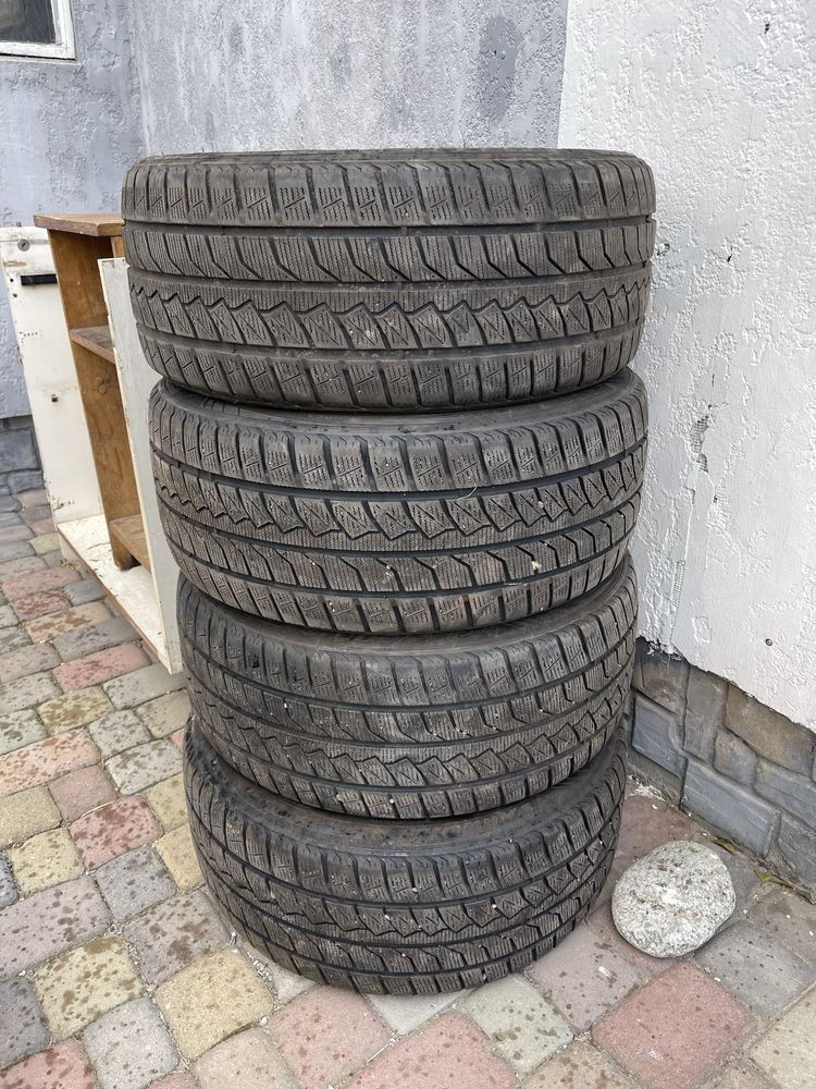 Продам зимнюю резину R17