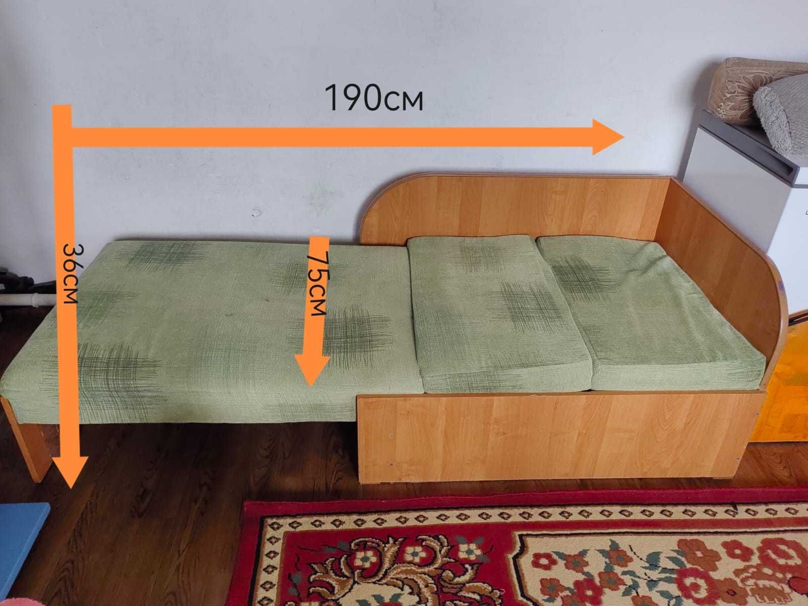 Продаю спальный диван 1 местный
