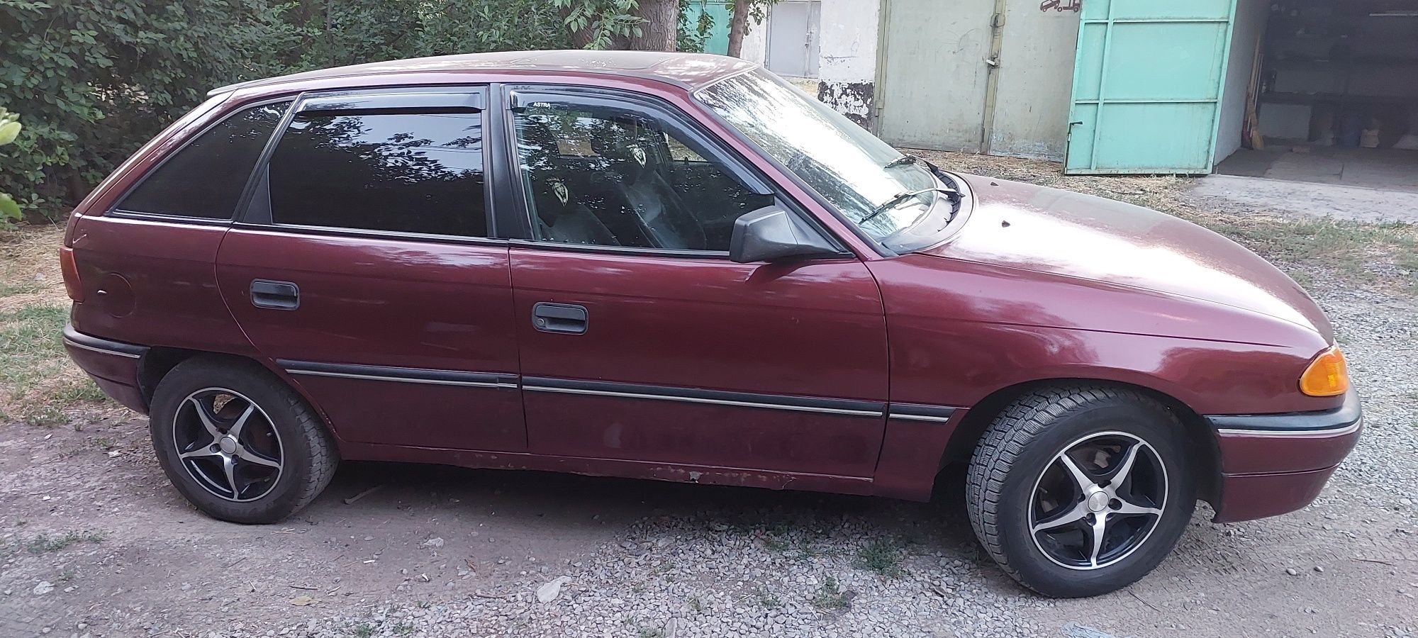 Опель Астра Ф 1.6 1992