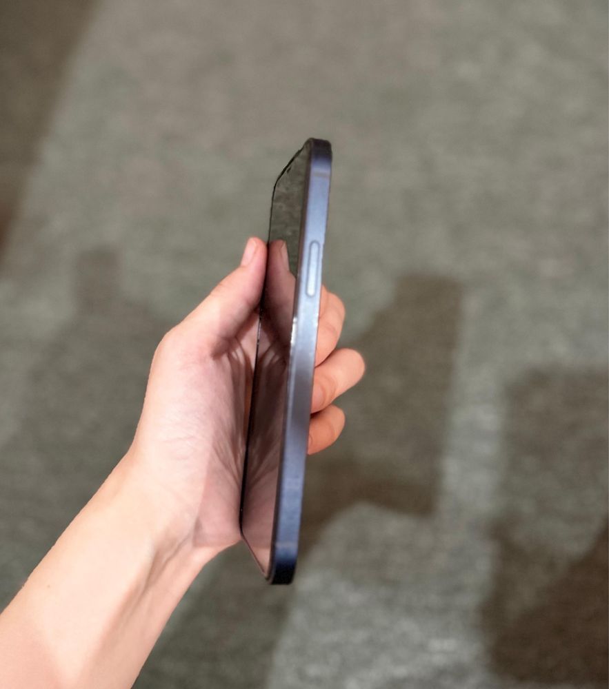 iPhone 12  64gb Eac