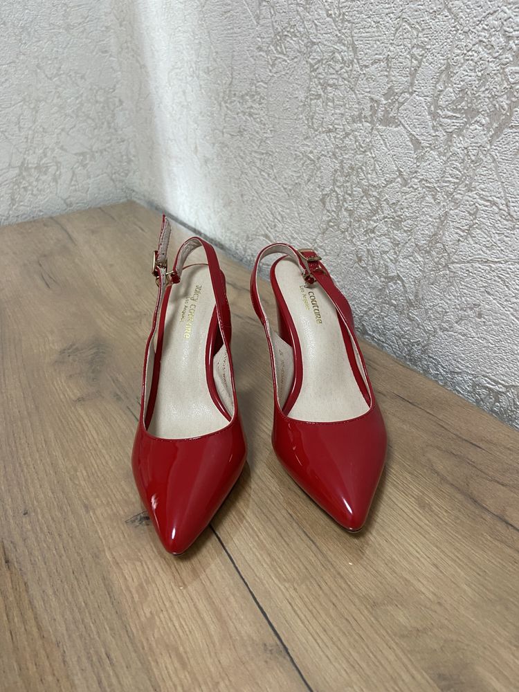 Продам туфли женские