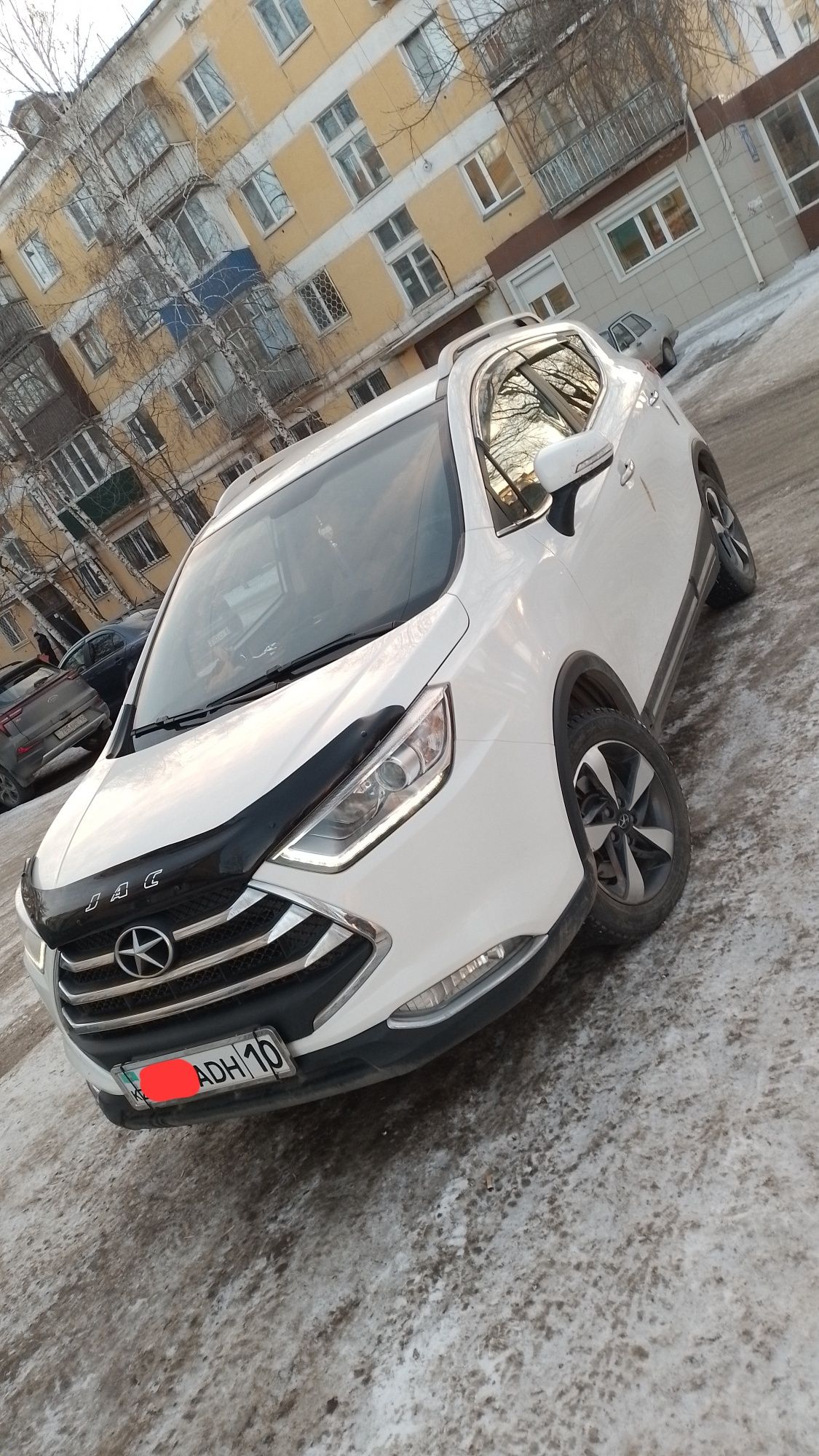 Машина JAC S3 , 2020-го года