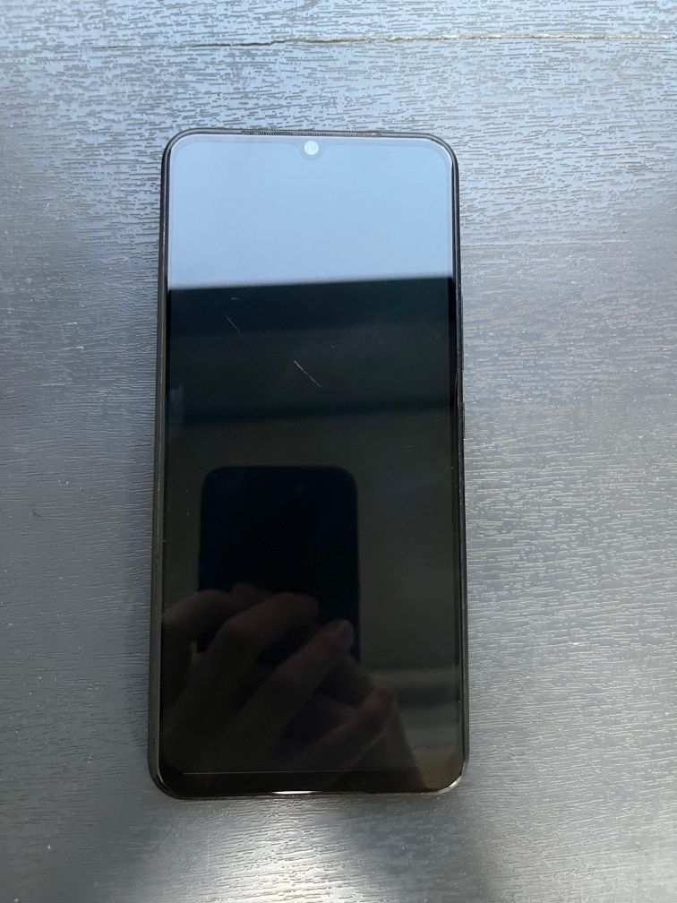 Vivo v 23 e. 128 гб.