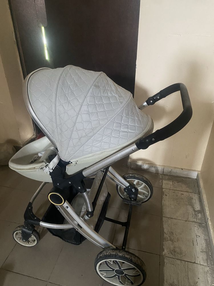 Детская коляска продам