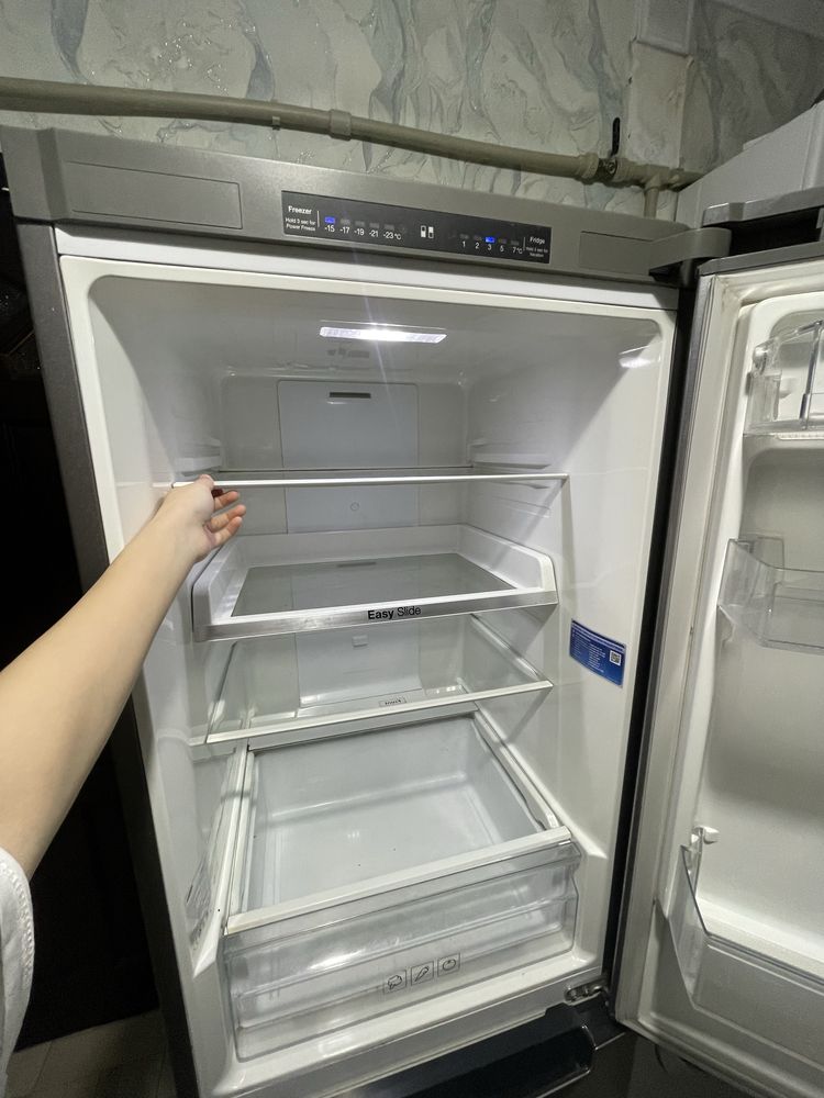 Продам холодильник