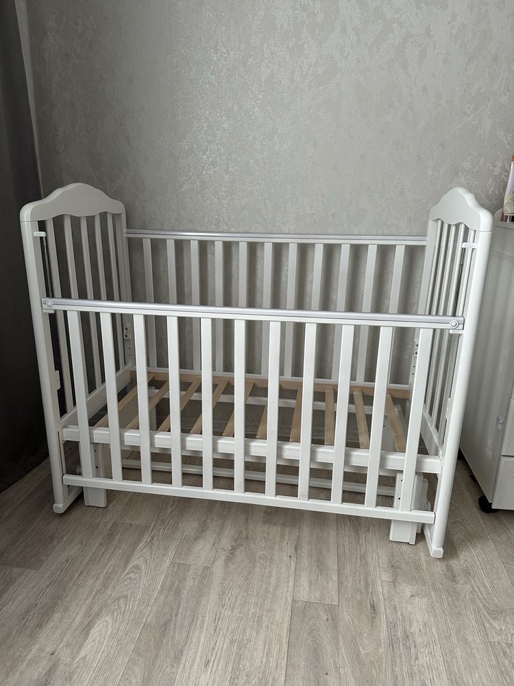 Продам детскую кроватку