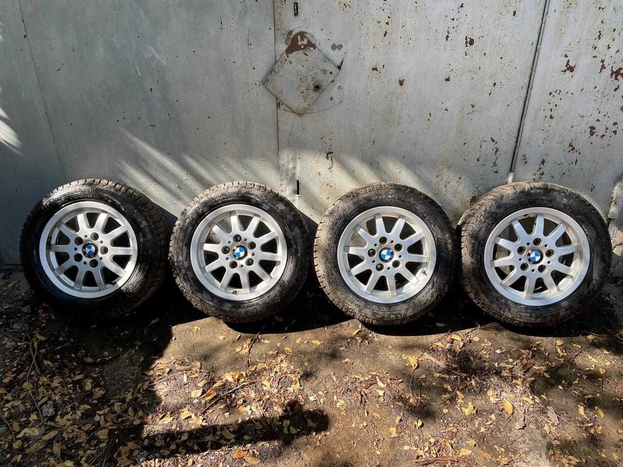 Продам комплект дисков  с резиной.
