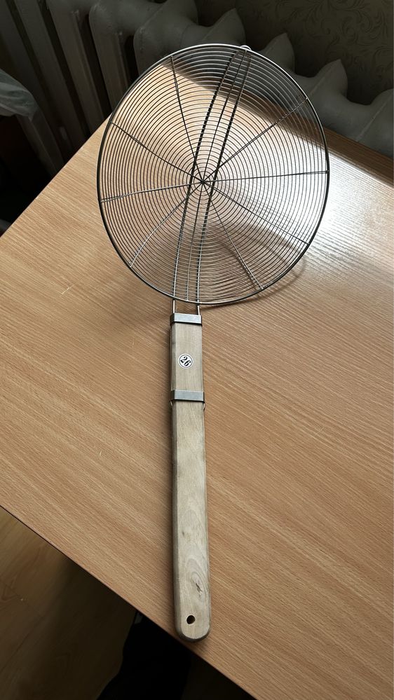 Продам шумовку большую