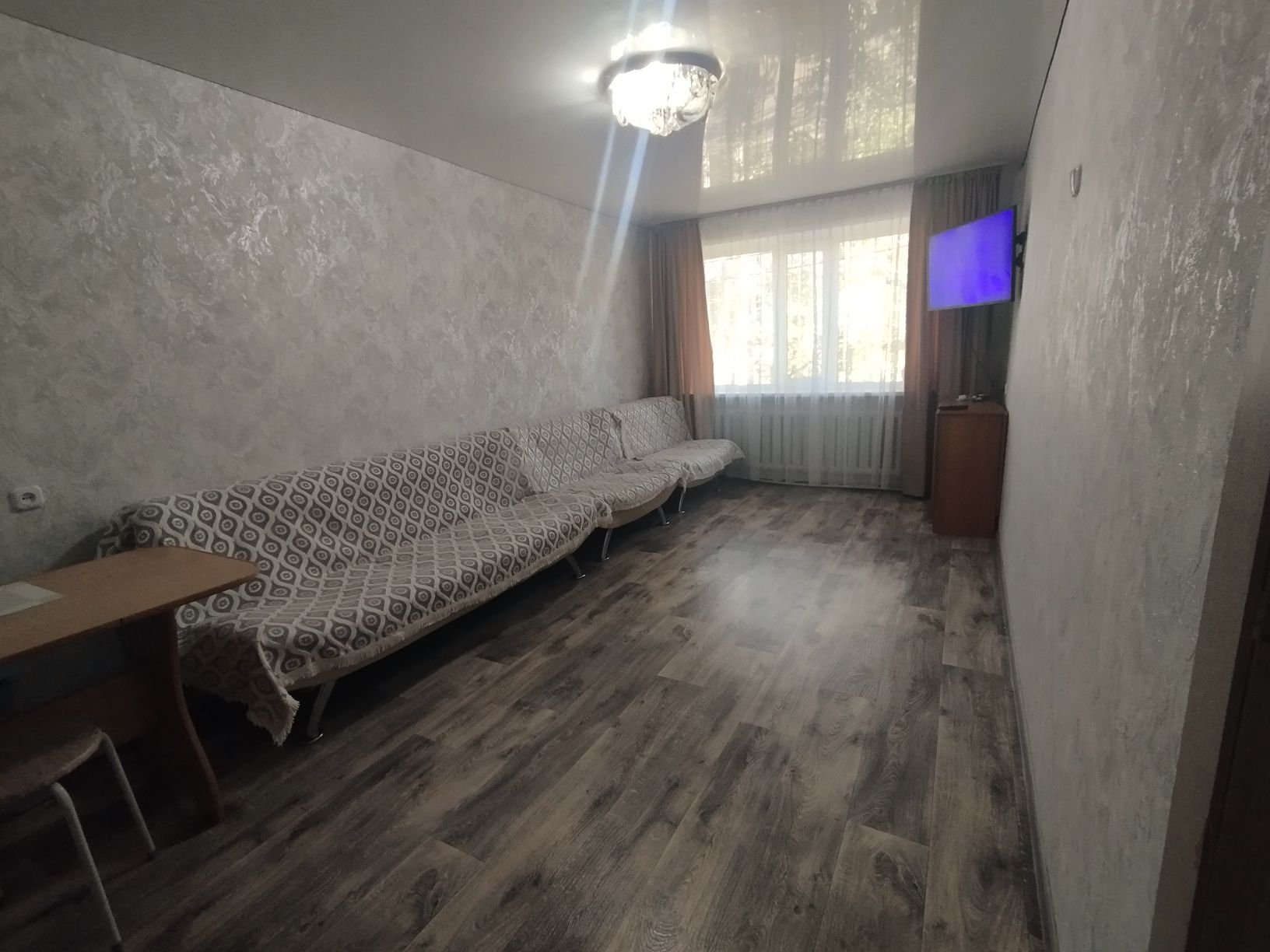 Продаю 2-х комнатную квартиру в Пришахтинске