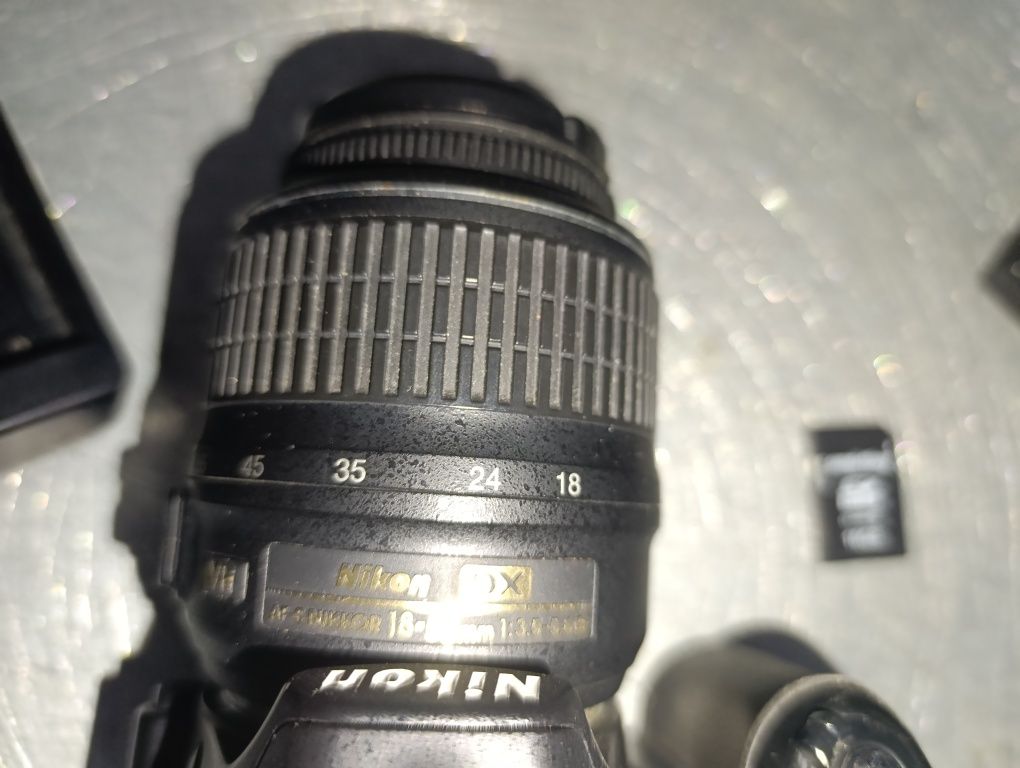 Nikon d3000 новый