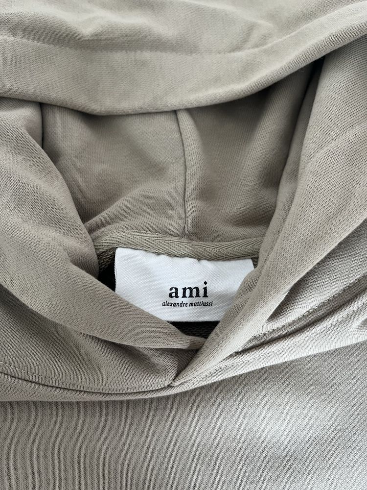 худи от Ami Paris