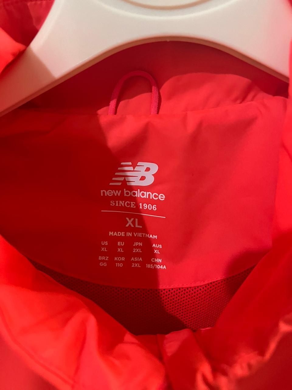 Шикарная куртка ветровка New Balance, XL-XXL