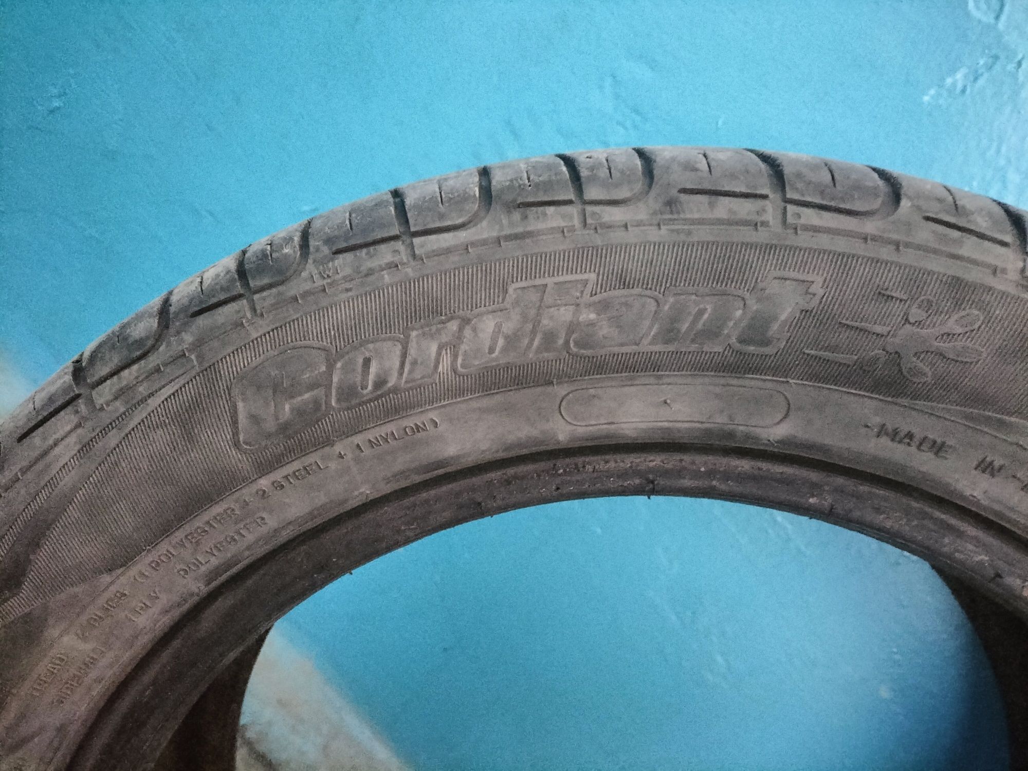Продается летнее шыны на SANDERO