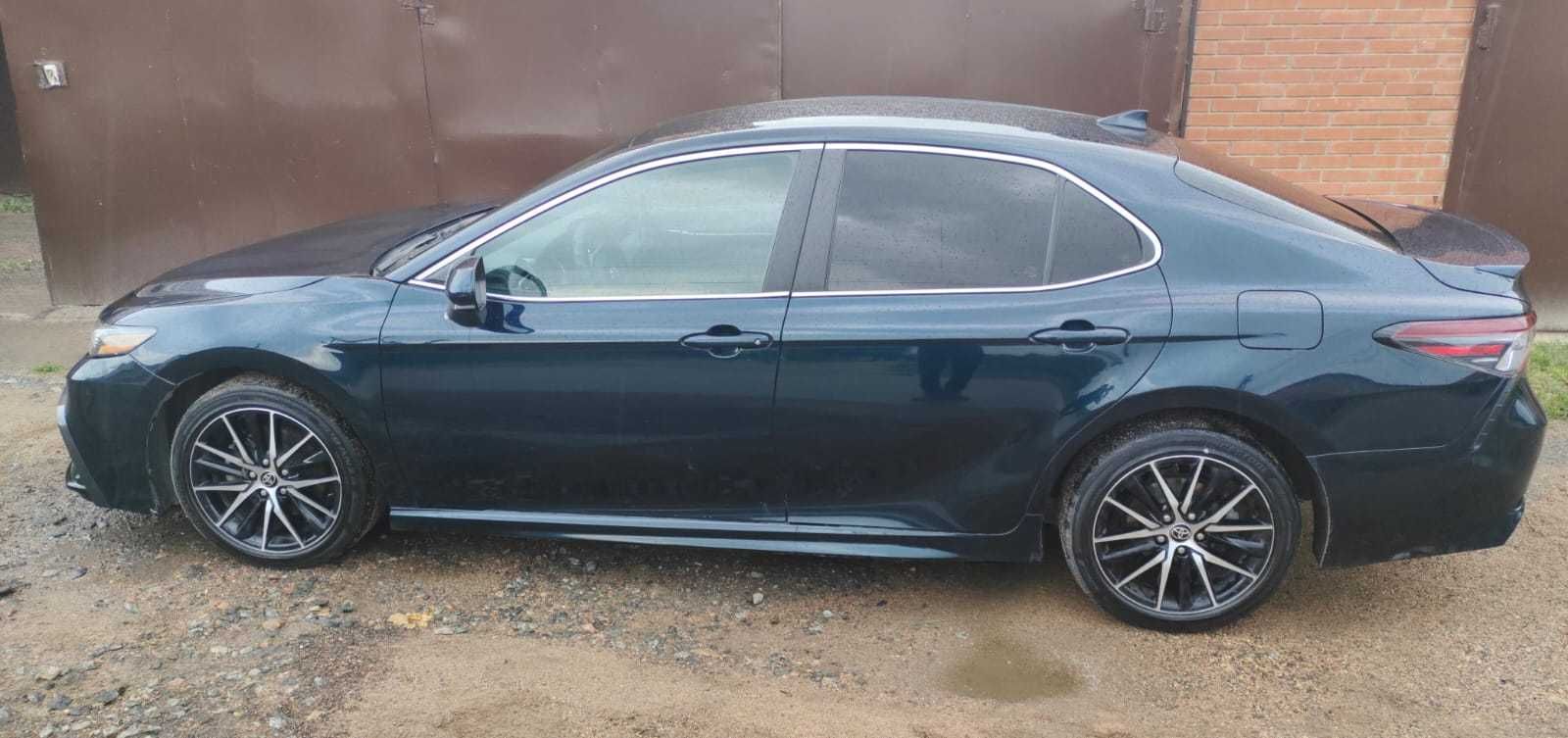 Toyota Camry 75 21 года