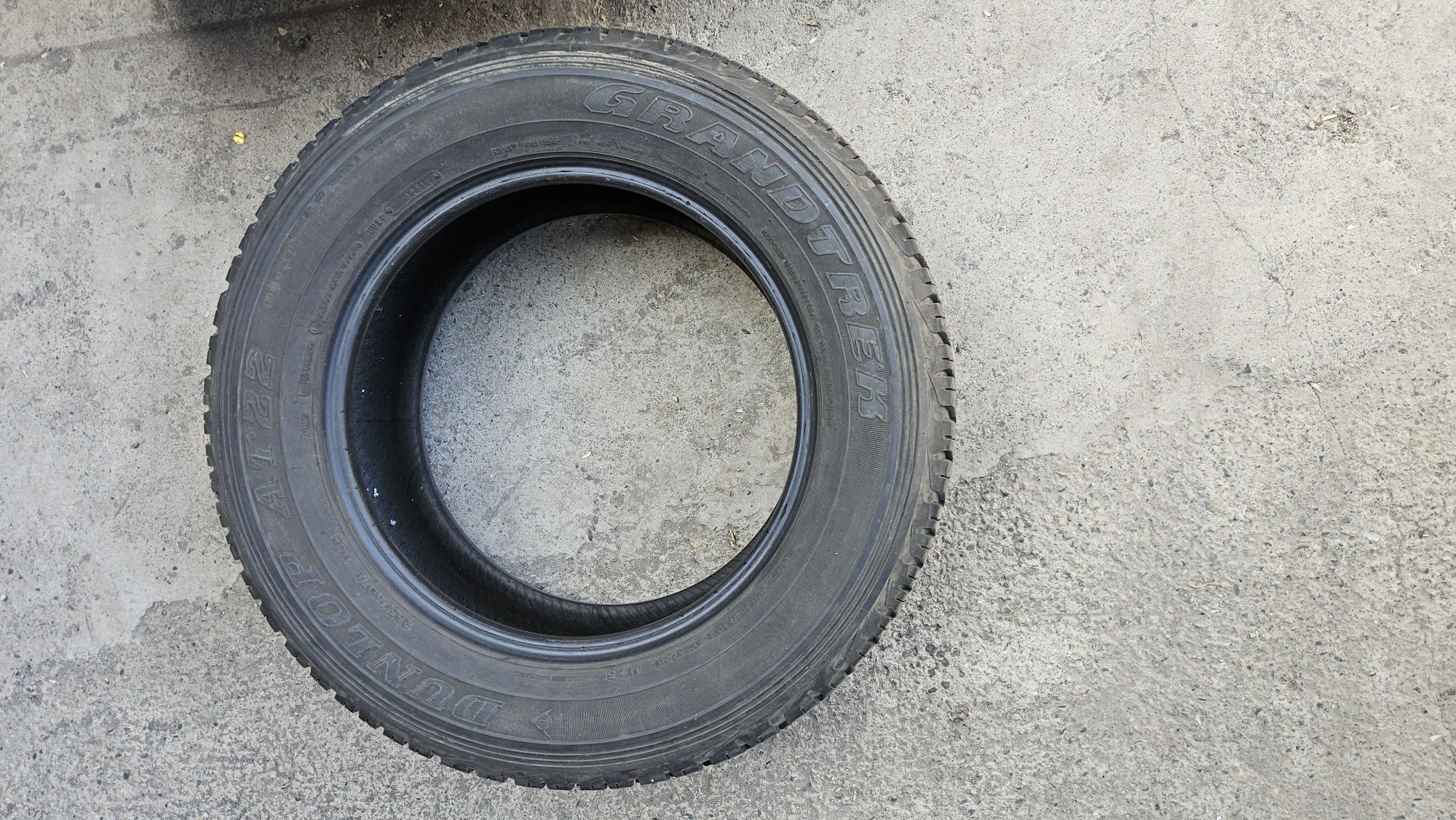 Летние резина донлоп 265/60R18 .110 H Состоянии средний
