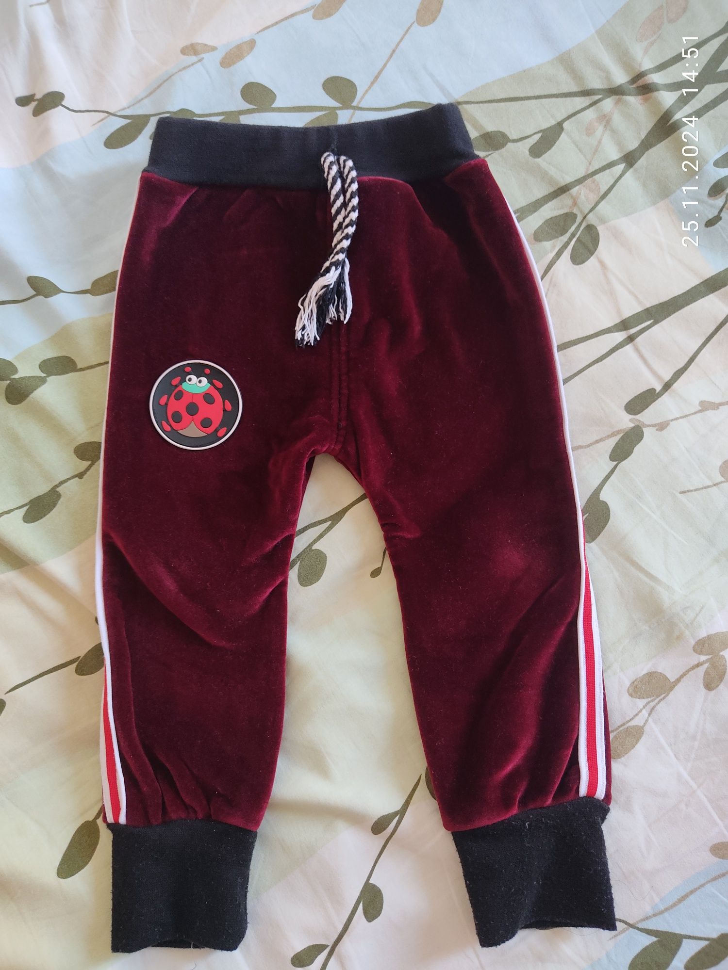 Продам детские вещи все по 1500