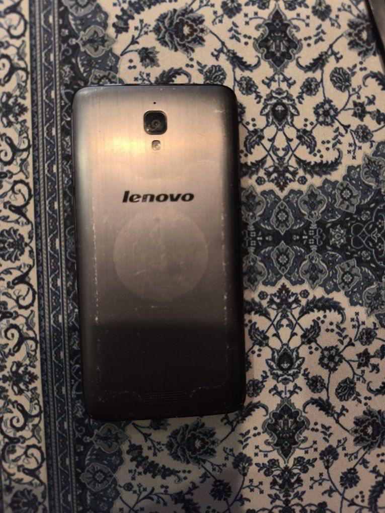 Телефон Lenovo s660